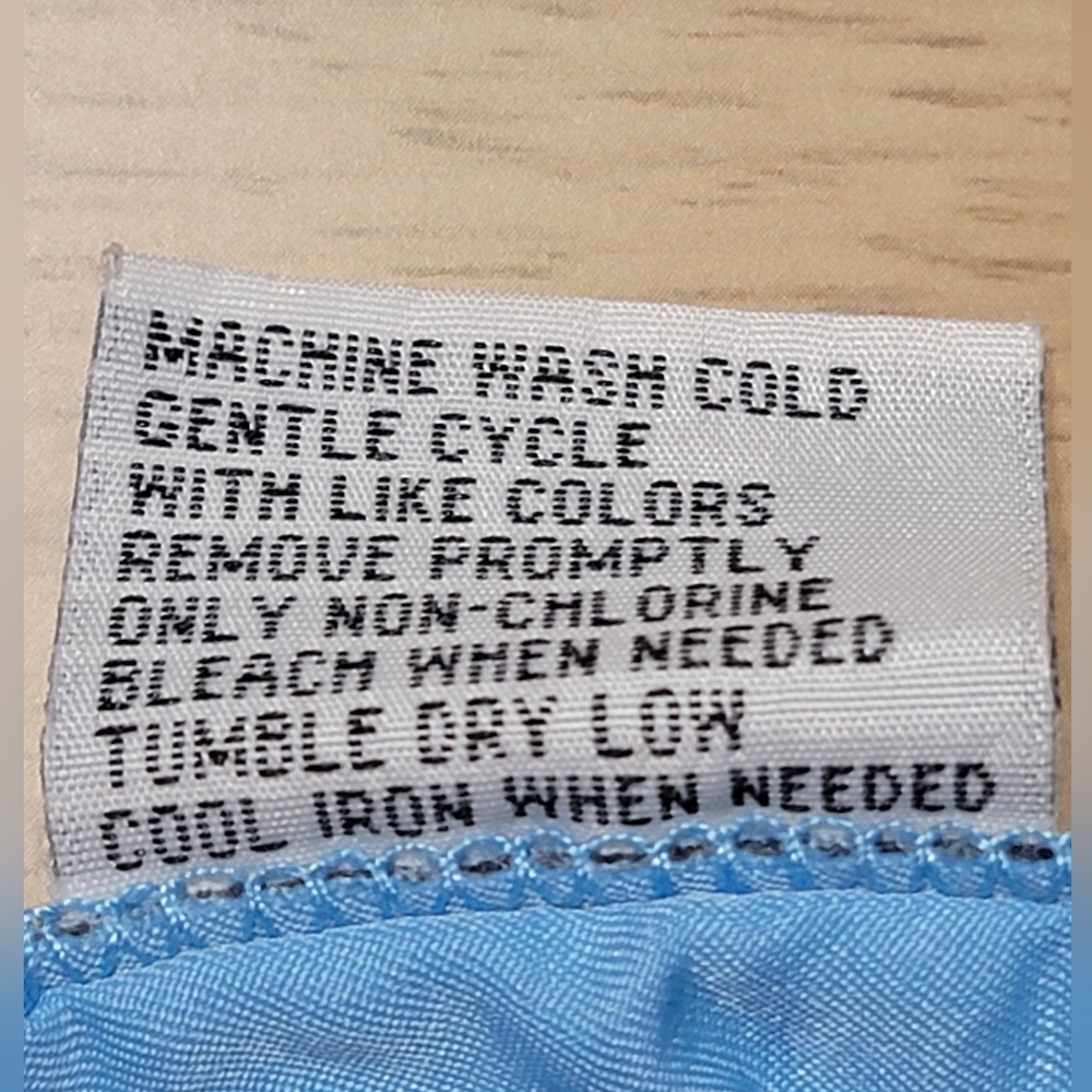 Wilson Exercise Shorts - Picture 7 of 7